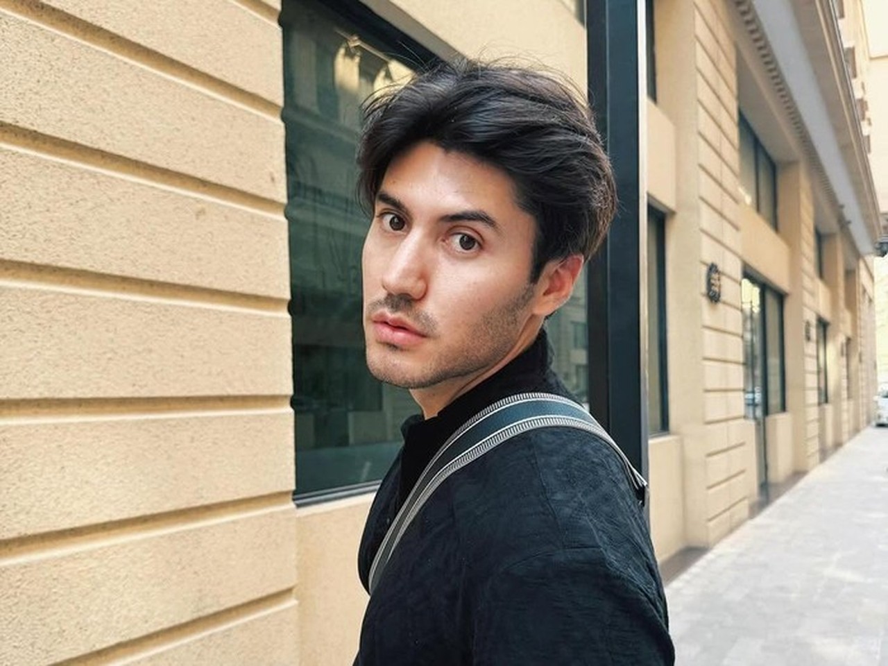 Bara Valentino Ungkap Kerinduan Mendalam pada Ayah yang Telah Tiada