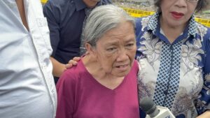 Nenek Elina Ucapkan Terima Kasih ke Polisi, Harap Dokumen dan Rumahnya Kembali Utuh