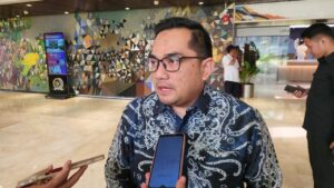 Ketua Komisi II DPR: Pemilihan Kepala Daerah Lewat DPRD Tak Perlu Diperdebatkan Secara Konstitusional