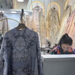 Ramadan Mendekat, Gamis Rompi Lepas Jadi Primadona di Pasar Tanah Abang