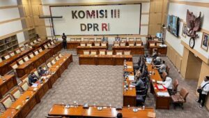 Komisi III DPR Tegaskan Posisi Polri Tetap di Bawah Kendali Presiden