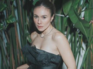 Siapa Artis Indonesia yang Pantas Menyandang Gelar ‘Hot Mama’ Idaman? Mari Beri Suara Anda!