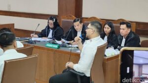 Dicecar Hakim, Ammar Zoni Akui Punya 2 HP di Rutan Salemba: Satu Hasil Gadai