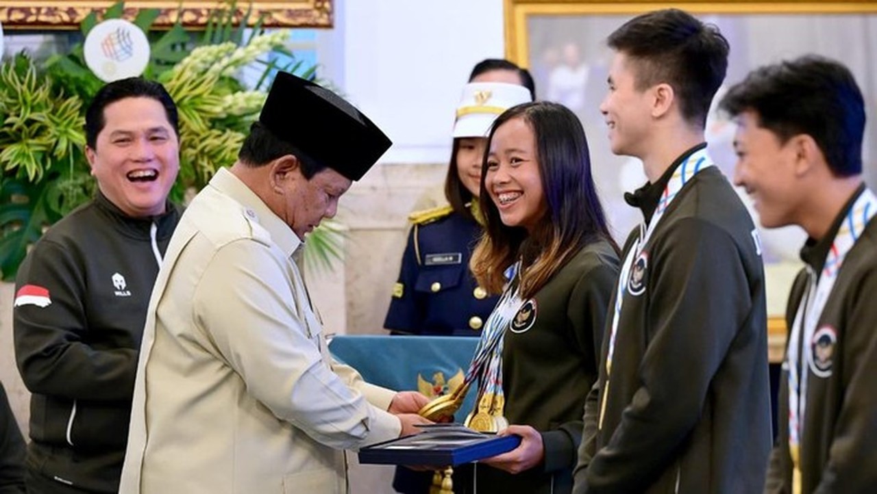 Presiden Prabowo Terkejut Lihat 5 Medali Emas Martina Ayu di SEA Games 2025
