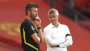 Peter Schmeichel Usulkan Trio Legenda Latih Manchester United Bersama