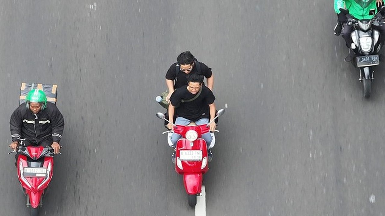 Kakorlantas Polri Gunakan Drone E-TLE di Cibubur untuk Pantau Kepatuhan Pengendara