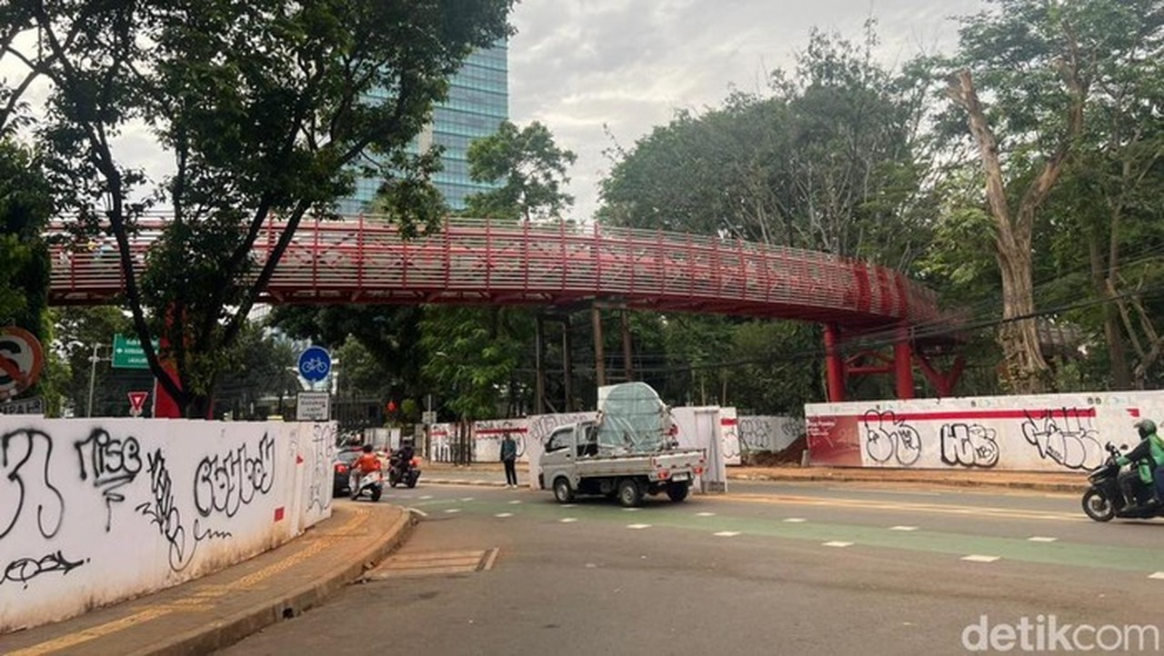 Taman Bendera Pusaka Jaksel Rampung 77%, Skybridge Penghubung Siap Diresmikan Bulan Depan