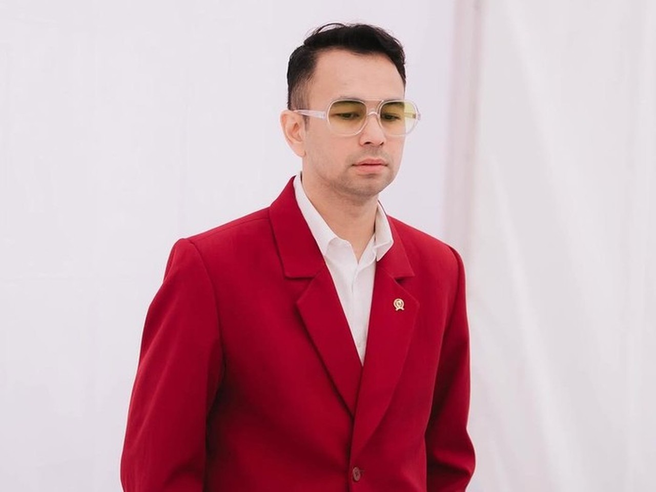 Raffi Ahmad Beri Rp 50 Juta untuk Rumah Diding Boneng, Berencana Jenguk Langsung Raffi Ahmad Beri Rp 50 Juta untuk Rumah Diding Boneng, Berencana Jenguk Langsung