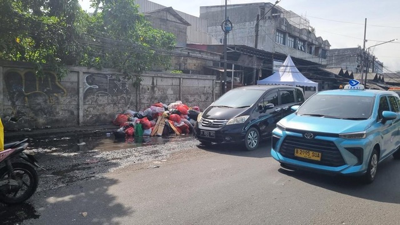 Tumpukan Sampah Baru Muncul di Tangsel Meski Dibawa ke Cileungsi, Warga Protes ke Serang