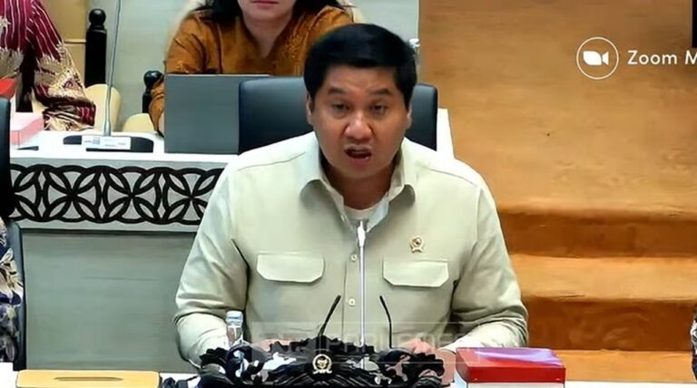 Menteri Maruarar Sirait: Pembangunan Huntap Pascabencana Harus Aman, Legal, dan Dekat Ekosistem Menteri Maruarar Sirait: Pembangunan Huntap Pascabencana Harus Aman, Legal, dan Dekat Ekosistem