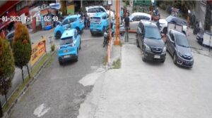 Taksi Listrik Tanpa Sopir Tabrak Restoran Ayam Goreng di Tangerang, Sopir Akui Kelalaian