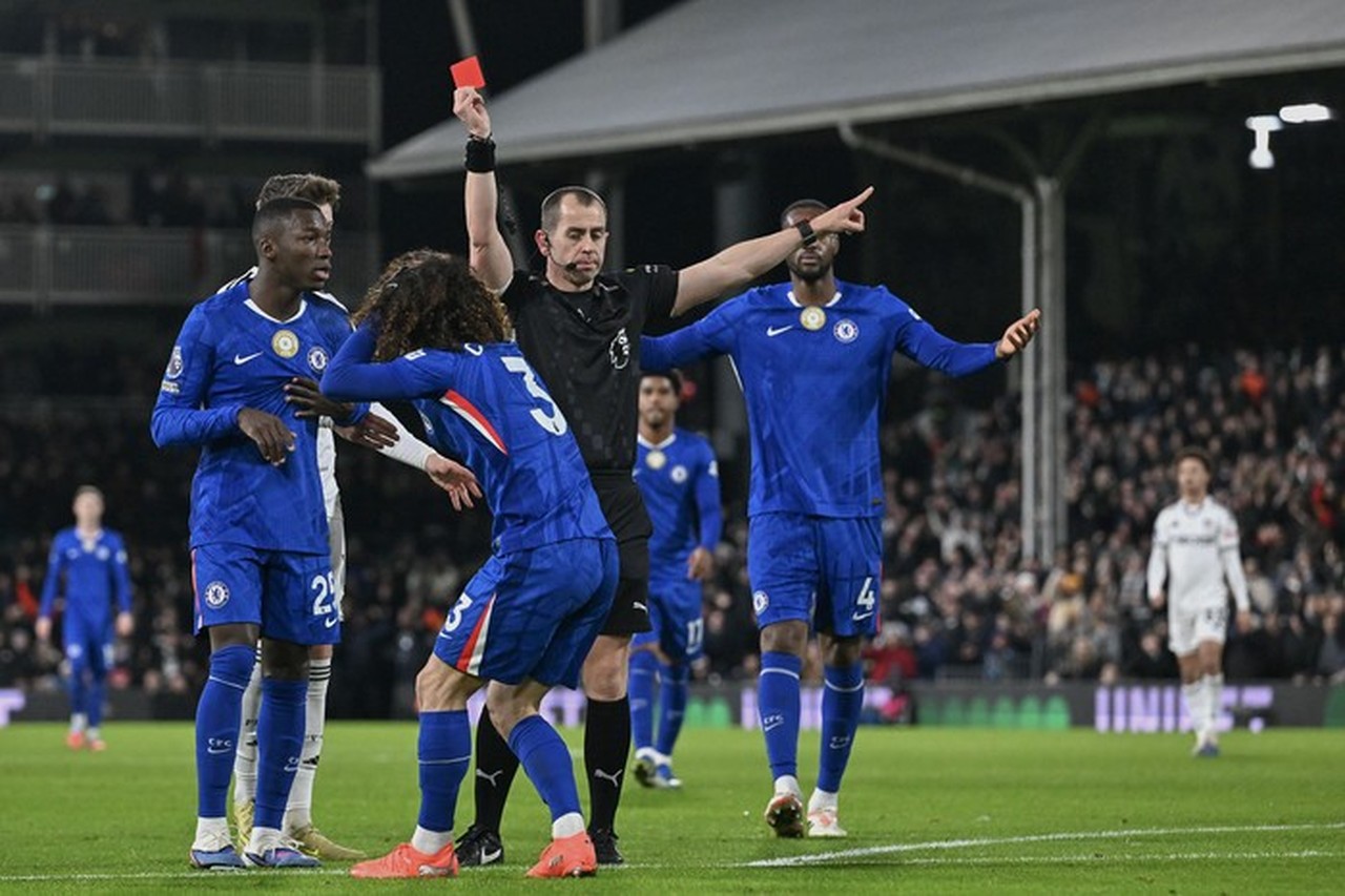 Chelsea ‘Hobi’ Kartu Merah, Manajer Baru Liam Rosenior Akui Semangat Pemain Tinggi