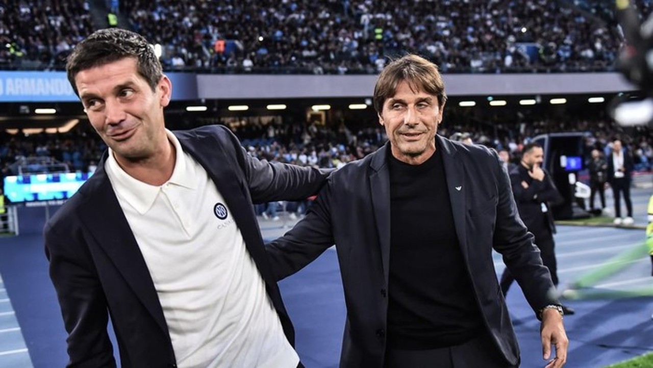 Inter Milan vs Napoli: Chivu Berburu Kemenangan Perdana atas Tangan Dingin Antonio Conte