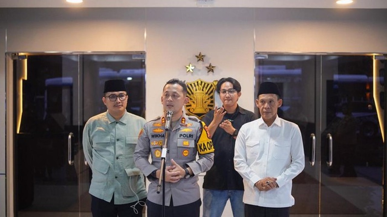 Buronan Penganiayaan Kabur dari Tahanan Polsek Citeureup Berhasil Dibekuk Polisi Buronan Penganiayaan Kabur dari Tahanan Polsek Citeureup Berhasil Dibekuk Polisi