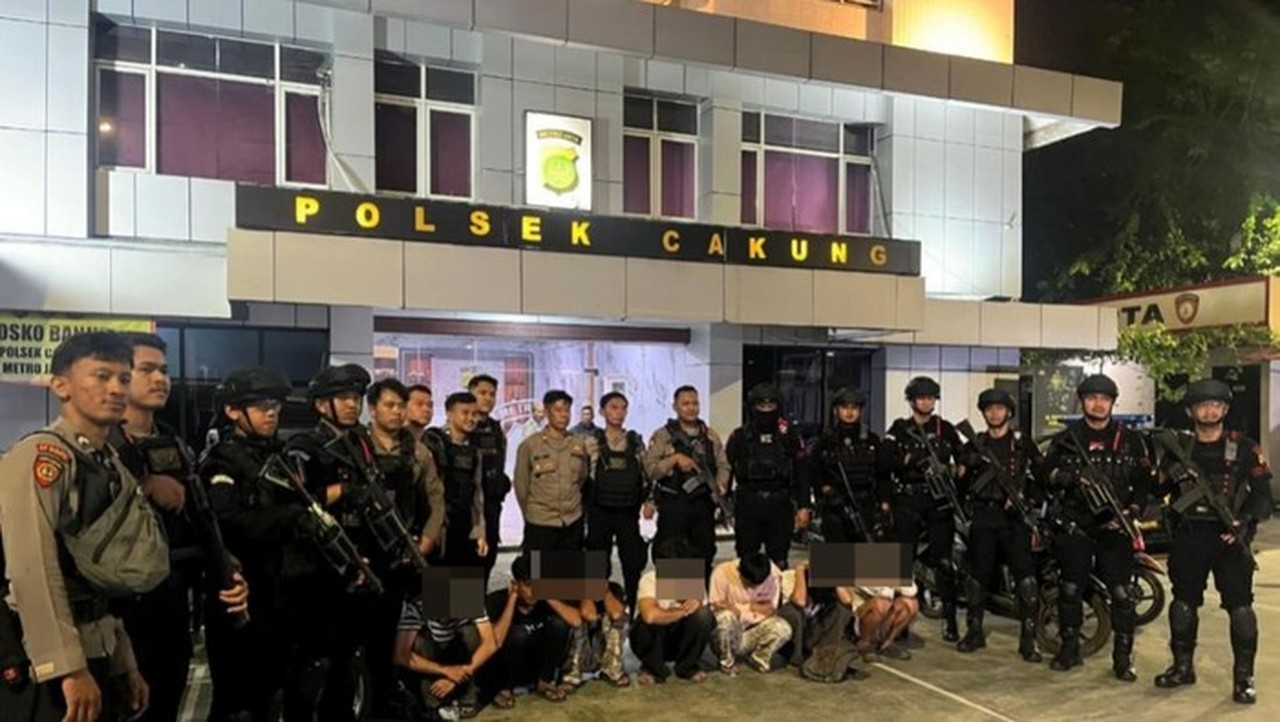 Polisi Jaktim Sita Samurai dan Amankan 7 Remaja yang Hendak Tawuran Polisi Jaktim Sita Samurai dan Amankan 7 Remaja yang Hendak Tawuran