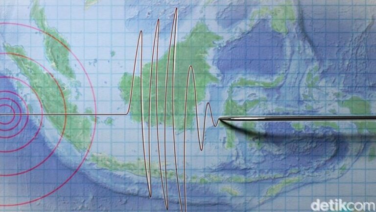 Gempa M 4,9 Guncang Melonguane Sulawesi Utara, BMKG: Kedalaman 82 Km Gempa M 4,9 Guncang Melonguane Sulawesi Utara, BMKG: Kedalaman 82 Km