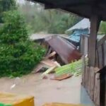 Banjir dan Longsor Terjang Donggala, 200 Warga Terisolir Akibat Jembatan Putus