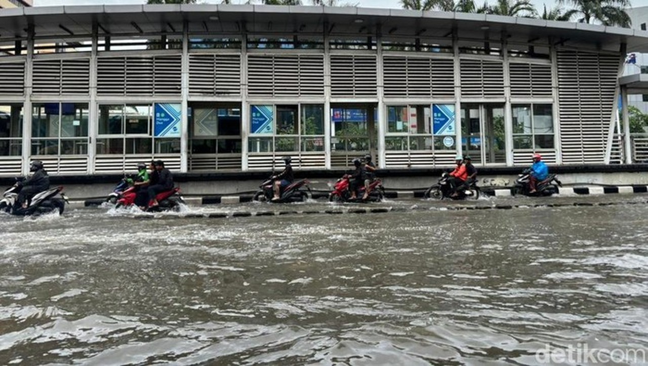 Cek Titik Banjir Jakarta: 5 Cara Mudah Pantau Genangan Lewat Situs dan Aplikasi