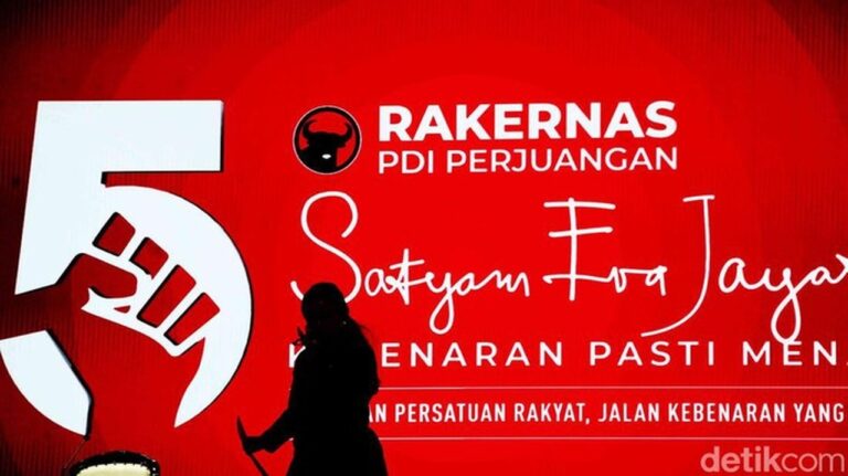 PDIP Tegaskan Dukungan Pilkada Langsung, Usulkan E-Voting untuk Efisiensi Biaya PDIP Tegaskan Dukungan Pilkada Langsung, Usulkan E-Voting untuk Efisiensi Biaya