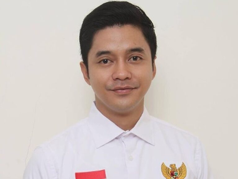 Adly Fairuz Kembalikan Rp 500 Juta di Kasus Dugaan Penipuan Masuk Akpol Adly Fairuz Kembalikan Rp 500 Juta di Kasus Dugaan Penipuan Masuk Akpol