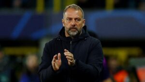 Joan Laporta Yakinkan Fans Barcelona: Kontrak Hansi Flick Aman, Tak Perlu Cemas