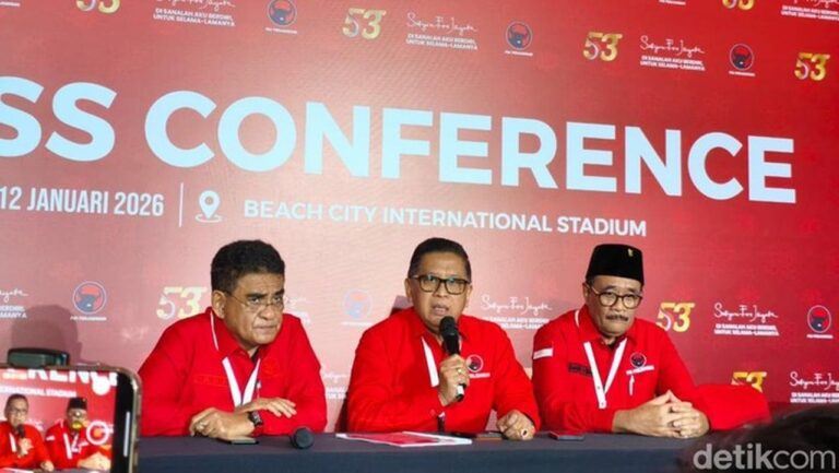 Megawati dan Rano Karno Bahas Solusi Banjir Jakarta Saat Hujan Deras Disertai Rob