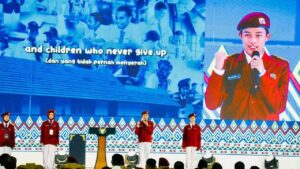 Presiden Prabowo Terkesima Kemampuan Bahasa Asing Siswa Sekolah Rakyat, Tawarkan Belajar ke Luar Negeri