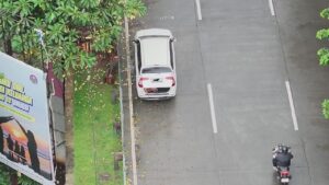 Korlantas Polri Gunakan E-TLE Drone untuk Tindak Pelanggaran Parkir di Bahu Jalan