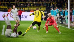 Borussia Dortmund Pesta Gol 3-0 atas Werder Bremen di Signal Iduna Park
