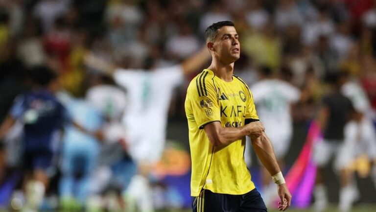 Legenda Al Nassr Nilai Level Permainan Cristiano Ronaldo Menurun Drastis di 2026 Legenda Al Nassr Nilai Level Permainan Cristiano Ronaldo Menurun Drastis di 2026