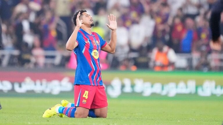 Ronald Araujo: Perjalanan Spiritual Pulihkan Mental, Kembali Lebih Kuat di Final Piala Super Spanyol Ronald Araujo: Perjalanan Spiritual Pulihkan Mental, Kembali Lebih Kuat di Final Piala Super Spanyol