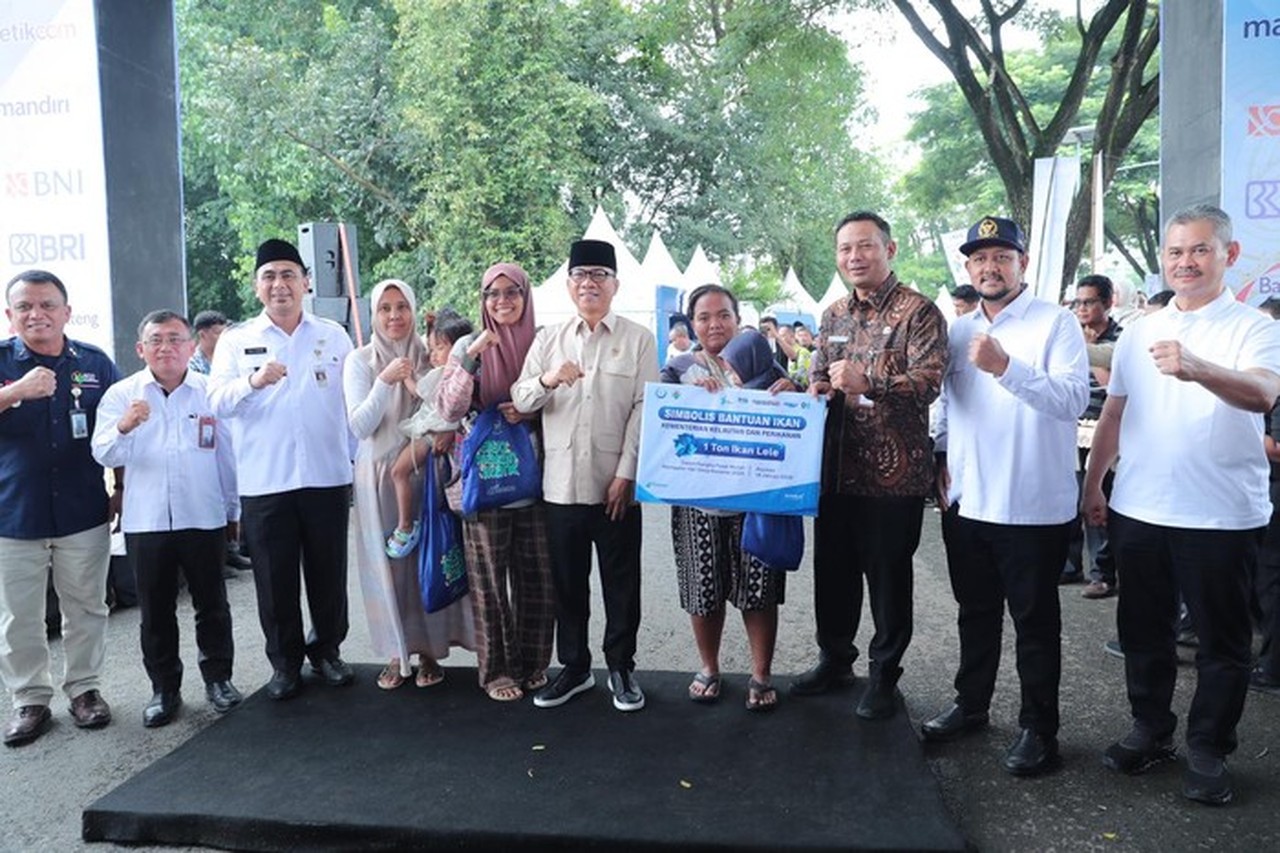 Mendes Yandri Susanto Buka Pameran Produk Unggulan, Targetkan 5.000 Desa Ekspor