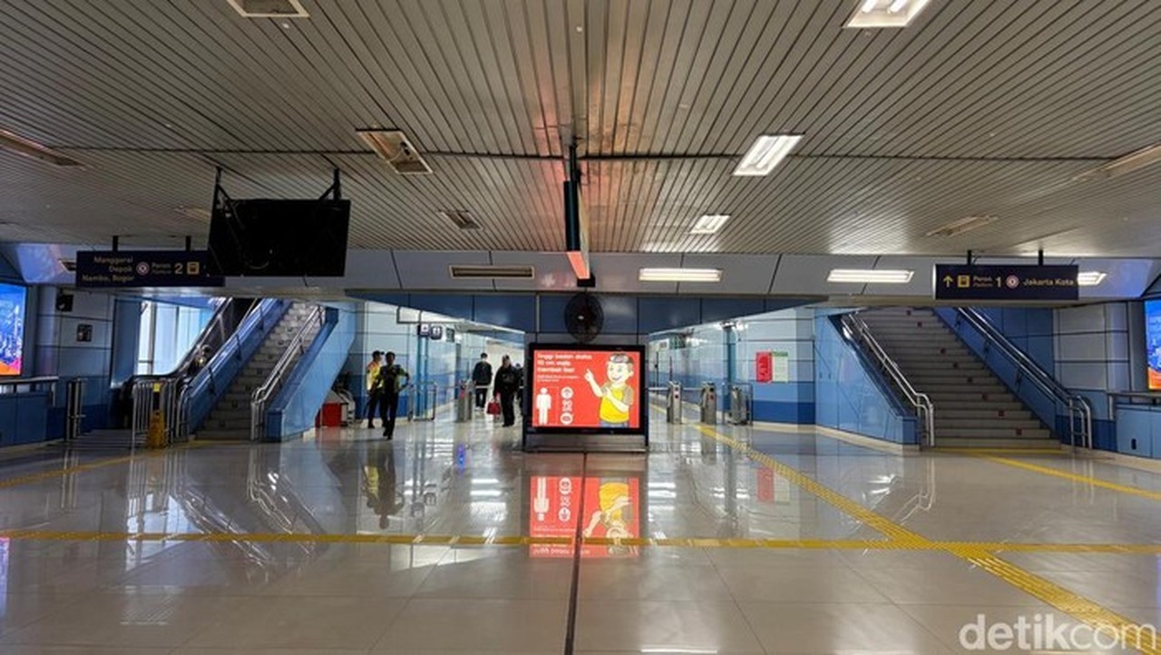 Jalur Merah Jakarta Kota: 6 Stasiun Berwarna-warni yang Menghibur Penumpang KRL