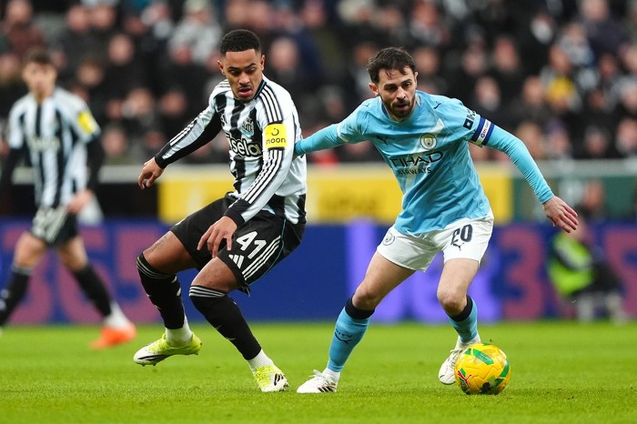 Pep Guardiola Berharap Bernardo Silva Bertahan di Manchester City Hingga Abad Berikutnya