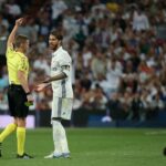 Daftar 10 Pemain Sepak Bola dengan Kartu Merah Terbanyak Sepanjang Sejarah