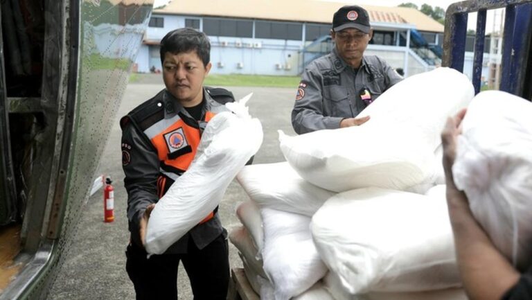 Pemprov DKI Siapkan Anggaran Ekstra untuk Modifikasi Cuaca Antisipasi Banjir 30 Hari Pemprov DKI Siapkan Anggaran Ekstra untuk Modifikasi Cuaca Antisipasi Banjir 30 Hari