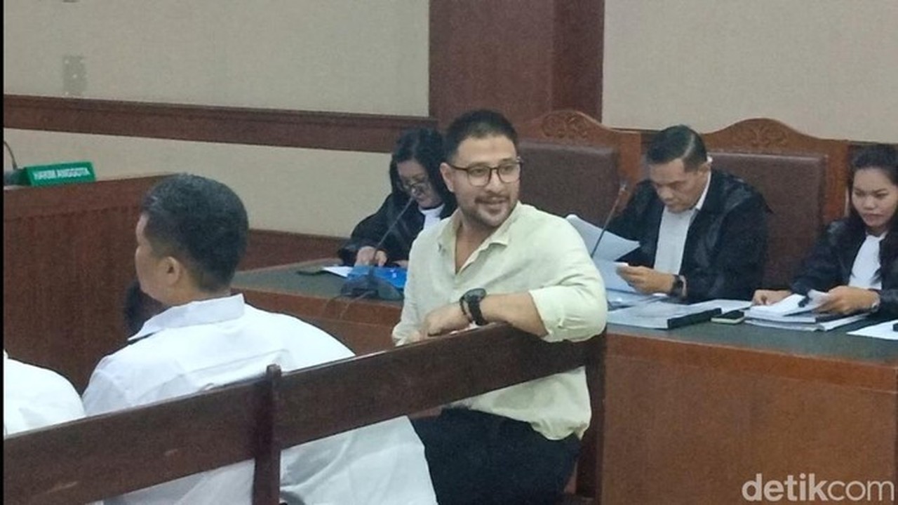 Saksi Polisi Bantah Lakukan Penyiksaan Terhadap Ammar Zoni Cs Saat Interogasi