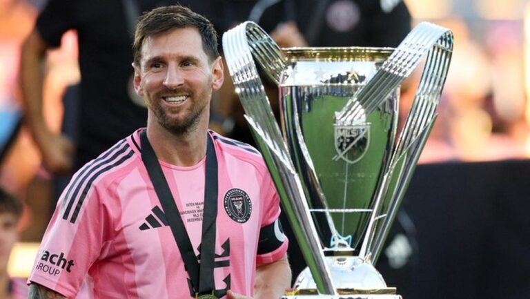Presiden Al Ittihad Tawarkan Cek Kosong untuk Lionel Messi, ‘Berapa Pun yang Diinginkan’