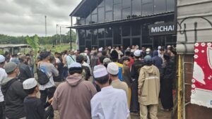 Kafe Diduga Jual Minuman Beralkohol di Bogor Ditutup Sementara Satpol PP Setelah Didemo Warga