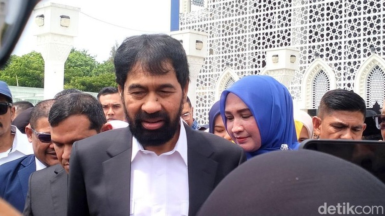 Mualem: Jembatan Antar Desa di Aceh Masih Rusak, Siswa Terpaksa Naik Rakit ke Sekolah Mualem: Jembatan Antar Desa di Aceh Masih Rusak, Siswa Terpaksa Naik Rakit ke Sekolah