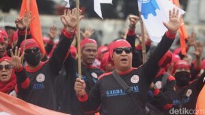 Buruh Minta Subsidi Upah Rp 200 Ribu, DPRD DKI: Lebih Baik Revisi UMP