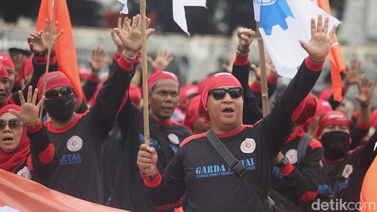 Buruh Minta Subsidi Upah Rp 200 Ribu, DPRD DKI: Lebih Baik Revisi UMP