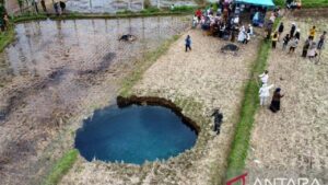 BRIN Ungkap Penyebab Sinkhole di Sumbar: Air Hujan Asam Larutkan Batugamping