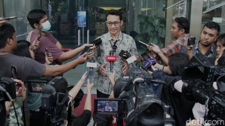 KPK Sita Toyota Innova Milik Pensiunan Kemnaker yang Diduga Dibeli dari Hasil Pemerasan Izin TKA