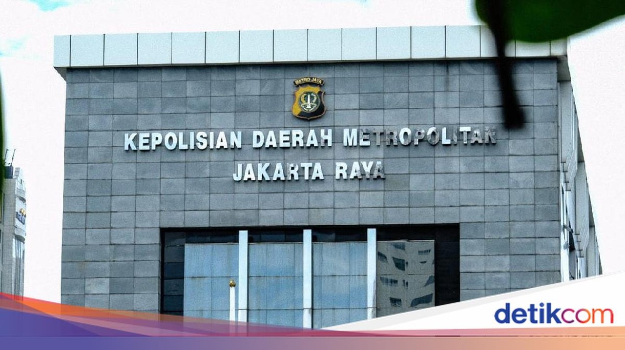 Jokowi Beri Restorative Justice, SP3 Terbit untuk Eggi Sudjana dan Damai Lubis Kasus Ijazah Palsu