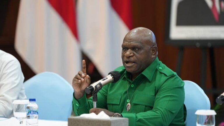 Menteri HAM Minta Polisi Usut Tuntas Teror Terhadap Influencer Pengkritik Bencana Sumatera