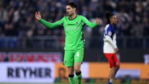 Hamburg Ditahan Imbang Gladbach 0-0, Kevin Diks Cedera di Bundesliga