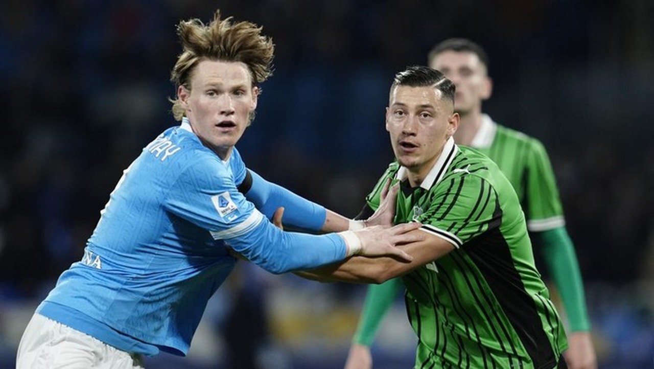 Napoli Raih Tiga Poin Penuh Usai Kalahkan Sassuolo 1-0 Berkat Gol Lobotka