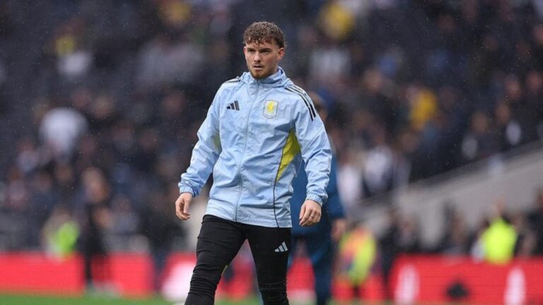 Aston Villa Batasi Main Elliott Demi Hindari Kewajiban Tebus dari Liverpool