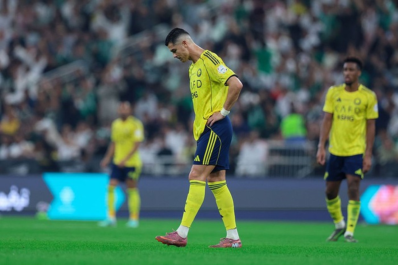 Cristiano Ronaldo Diejek ‘Nangis-nangis’ oleh Suporter Al Ahli Usai Al Nassr Kalah